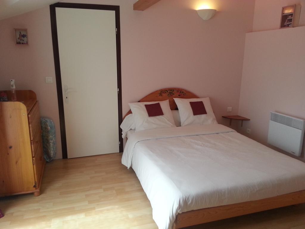 Chambres D'Hotes Au Grillon Dort Moustey Room photo
